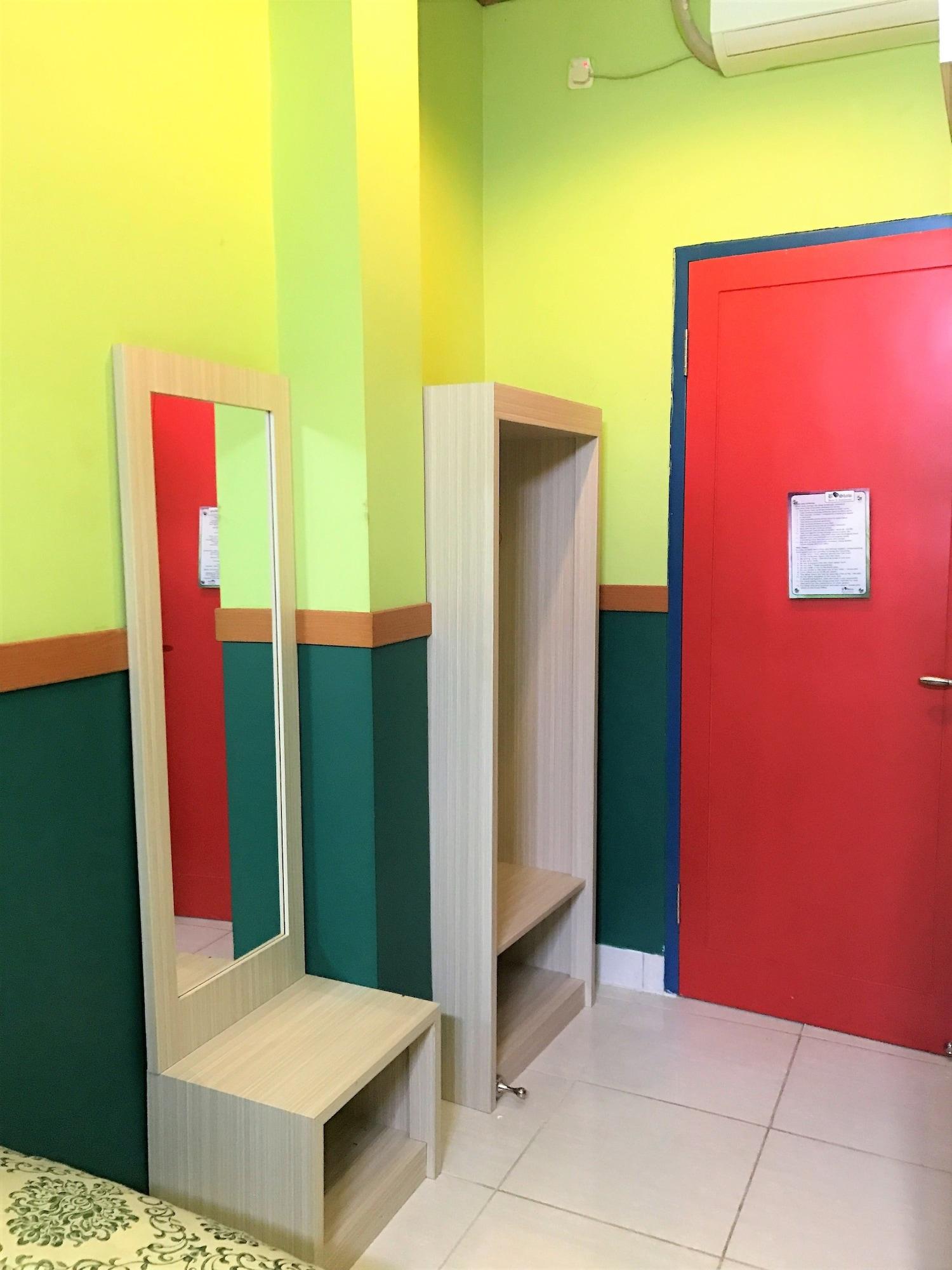 B Shaw Hotel Jakarta Eksteriør bilde