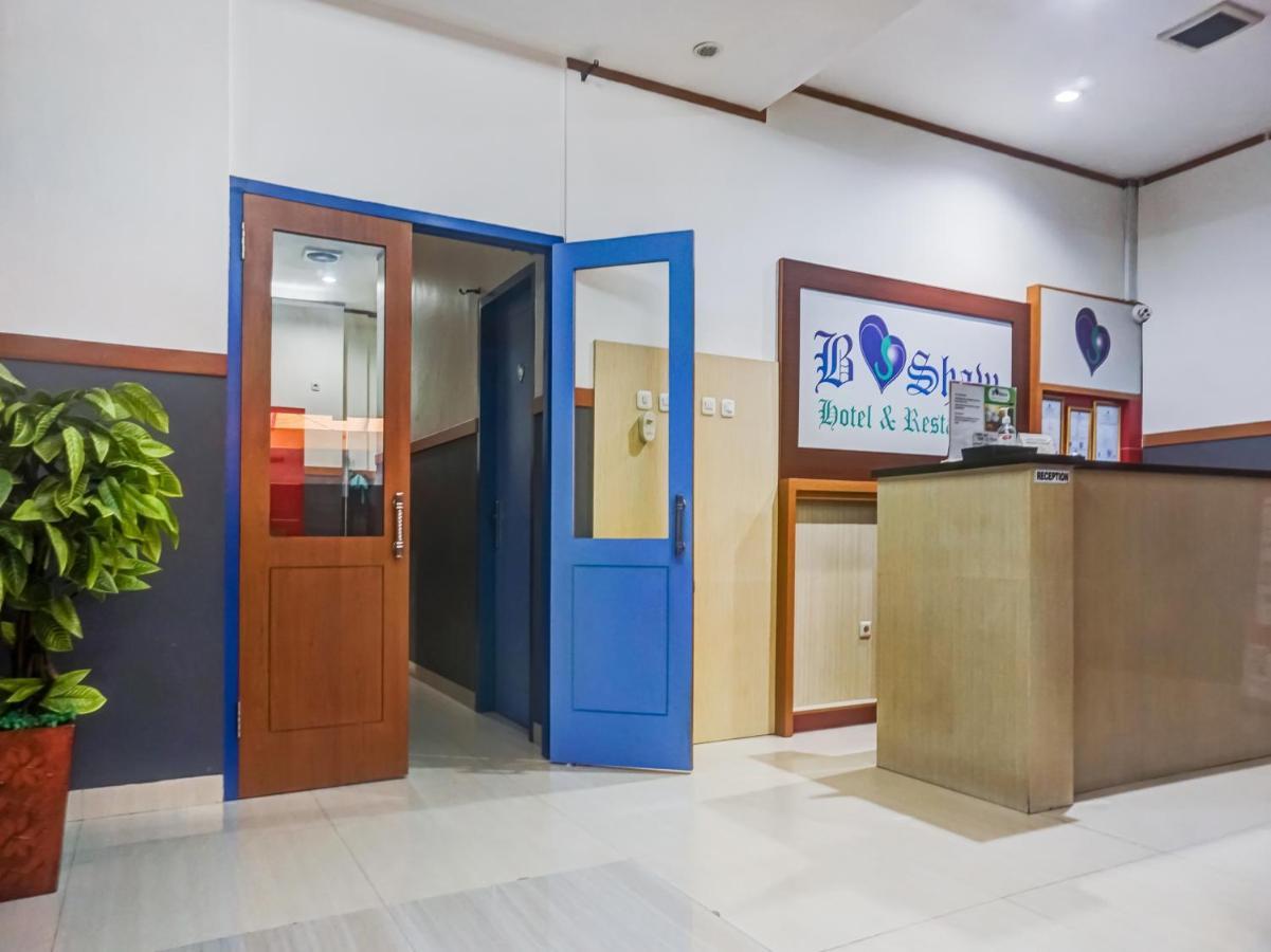 B Shaw Hotel Jakarta Eksteriør bilde