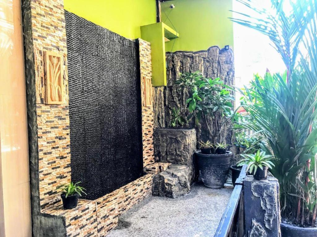 B Shaw Hotel Jakarta Eksteriør bilde