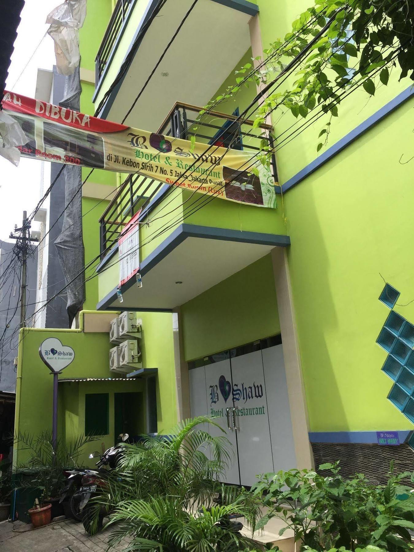 B Shaw Hotel Jakarta Eksteriør bilde